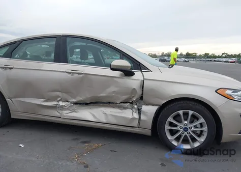 2019 Ford Fusion Hybrid Se из США, поврежденный, VIN 3FA6P0LU1KR272392